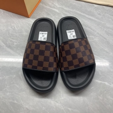 Louis Vuitton Slippers